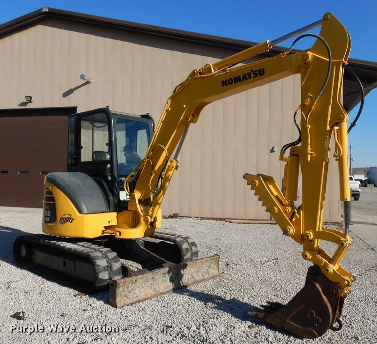 image for item GL9763 2006 Komatsu PC50MR-2  mini excavator