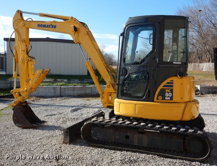 image for item GL9763 2006 Komatsu PC50MR-2  mini excavator