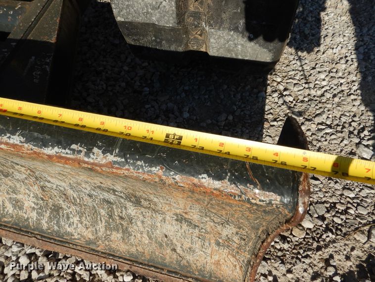 image for item GL9763 2006 Komatsu PC50MR-2  mini excavator