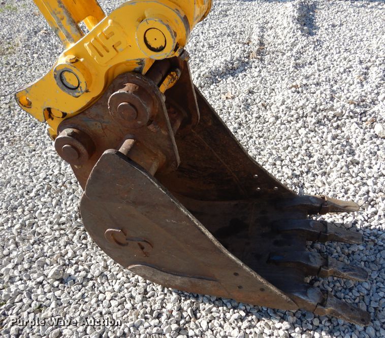 image for item GL9763 2006 Komatsu PC50MR-2  mini excavator