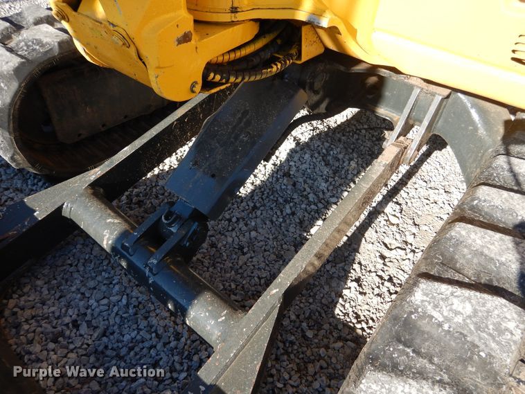 image for item GL9763 2006 Komatsu PC50MR-2  mini excavator