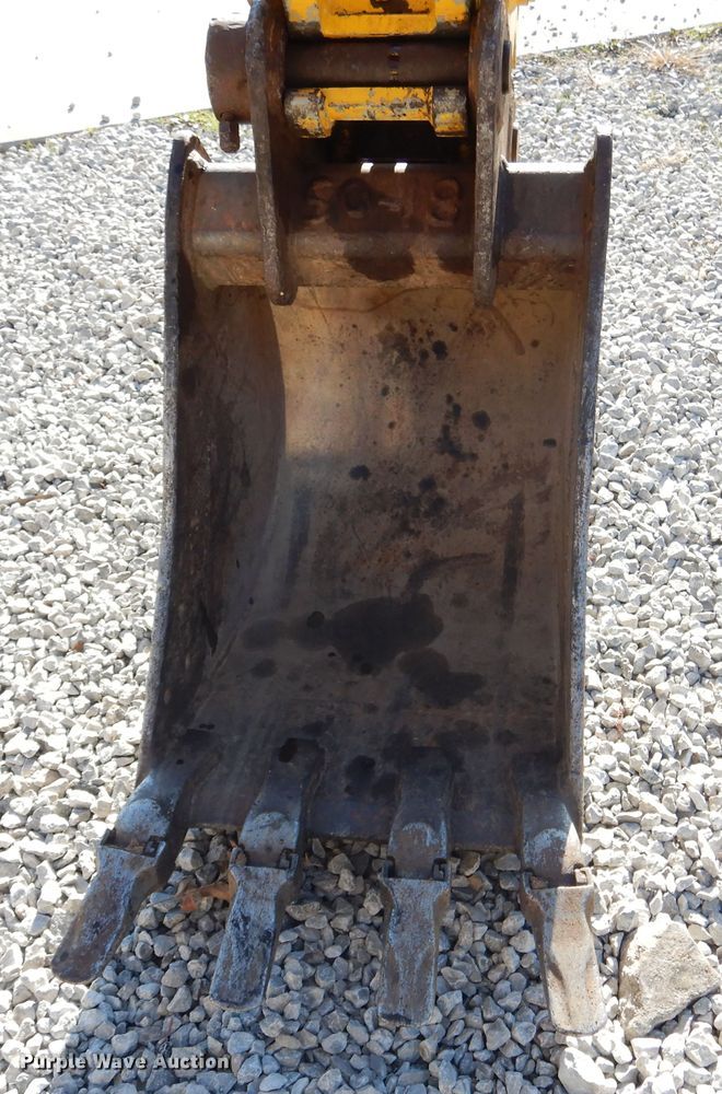 image for item GL9763 2006 Komatsu PC50MR-2  mini excavator