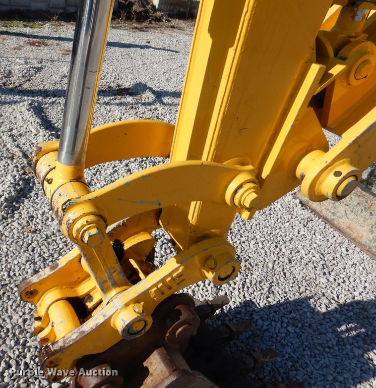 image for item GL9763 2006 Komatsu PC50MR-2  mini excavator