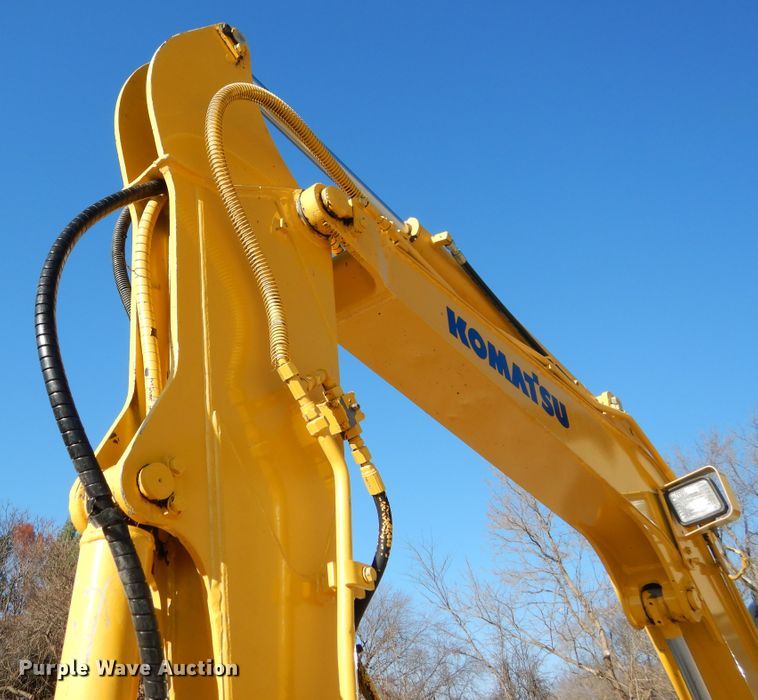 image for item GL9763 2006 Komatsu PC50MR-2  mini excavator