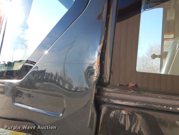 image for item GL9763 2006 Komatsu PC50MR-2  mini excavator