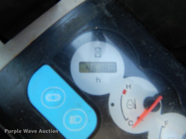 image for item GL9763 2006 Komatsu PC50MR-2  mini excavator