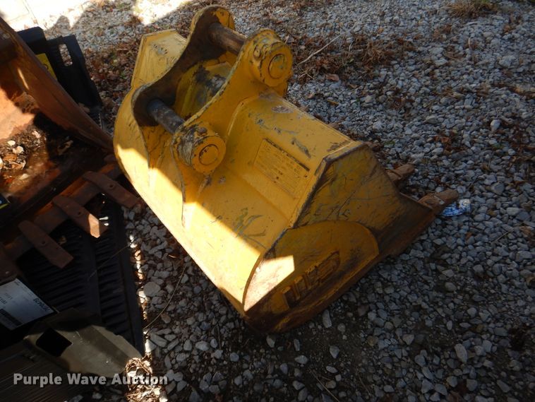 image for item GL9763 2006 Komatsu PC50MR-2  mini excavator