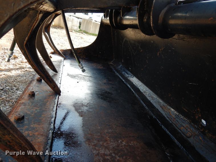 image for item GL9765 Bobcat 67"W skid steer grapple bucket