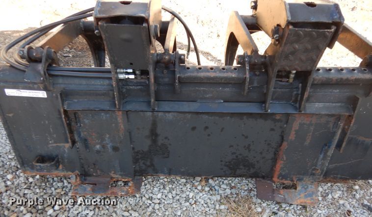 image for item GL9765 Bobcat 67"W skid steer grapple bucket