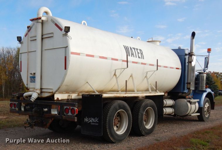 image for item HD9044 1993 Kenworth  tank truck