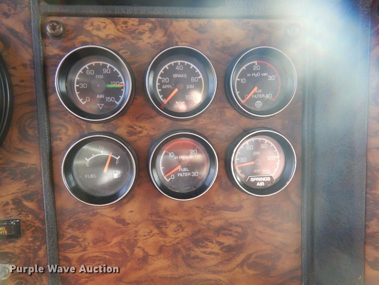 image for item HD9044 1993 Kenworth  tank truck