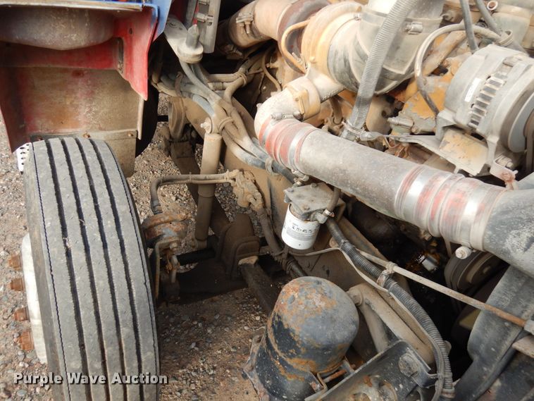 image for item HD9044 1993 Kenworth  tank truck