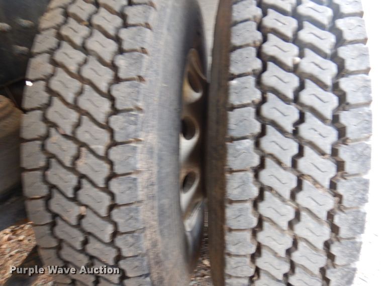 image for item HD9044 1993 Kenworth  tank truck