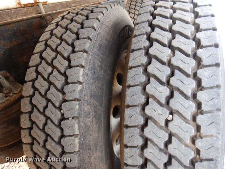 image for item HD9044 1993 Kenworth  tank truck