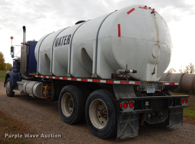 image for item HD9045 1986 Kenworth W900  tank truck