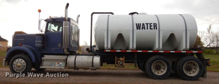 image for item HD9045 1986 Kenworth W900  tank truck