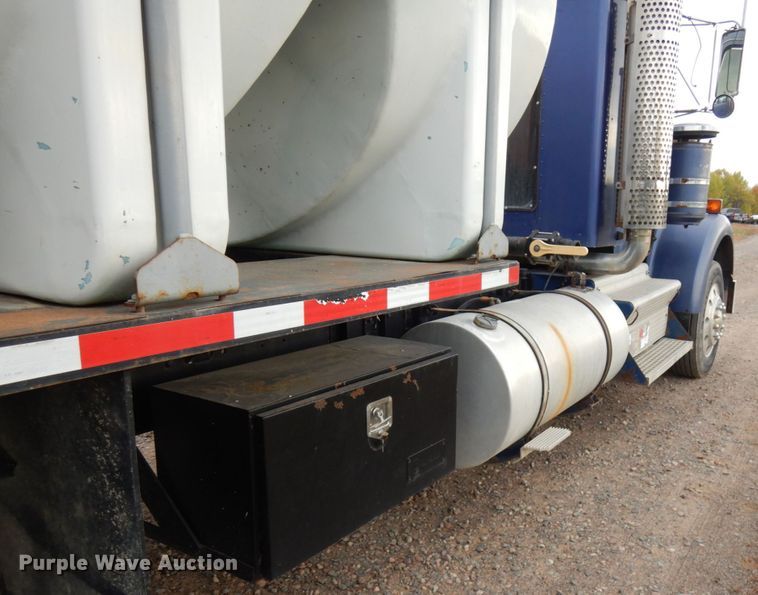 image for item HD9045 1986 Kenworth W900  tank truck