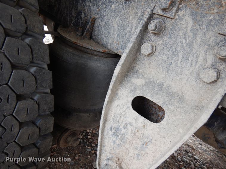 image for item HD9045 1986 Kenworth W900  tank truck