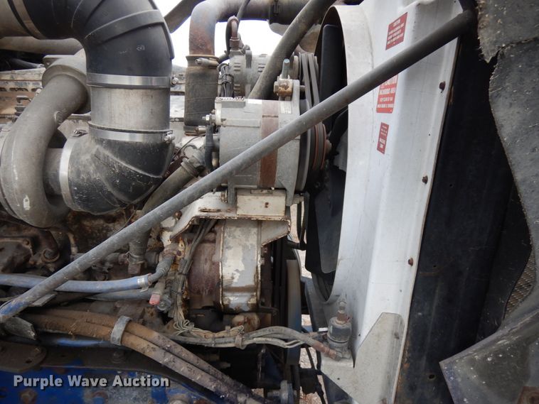 image for item HD9045 1986 Kenworth W900  tank truck