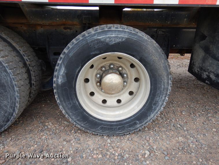 image for item HD9045 1986 Kenworth W900  tank truck