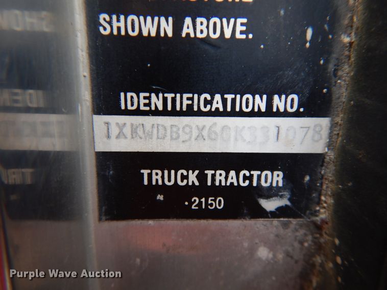 image for item HD9045 1986 Kenworth W900  tank truck