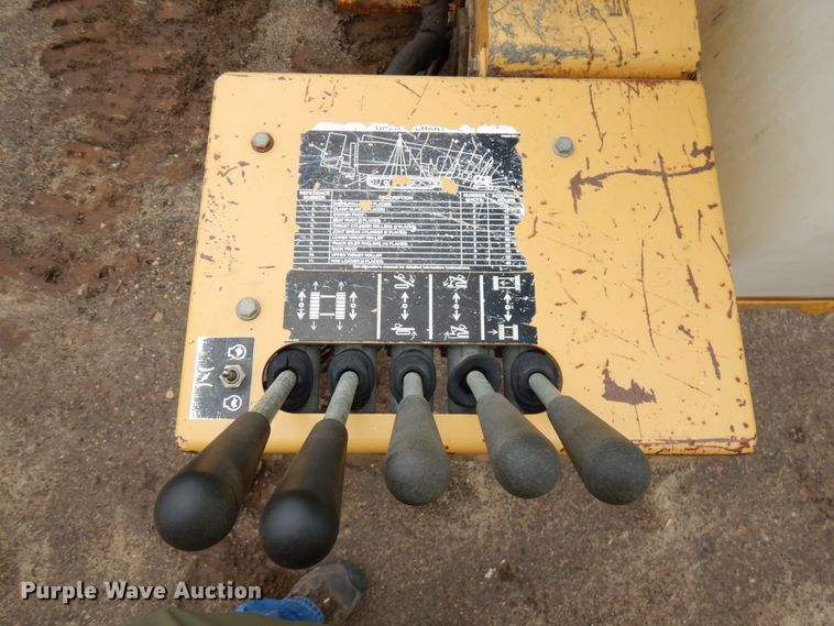 image for item HD9156 2005 Vermeer D16X20A Navigator  directional boring unit