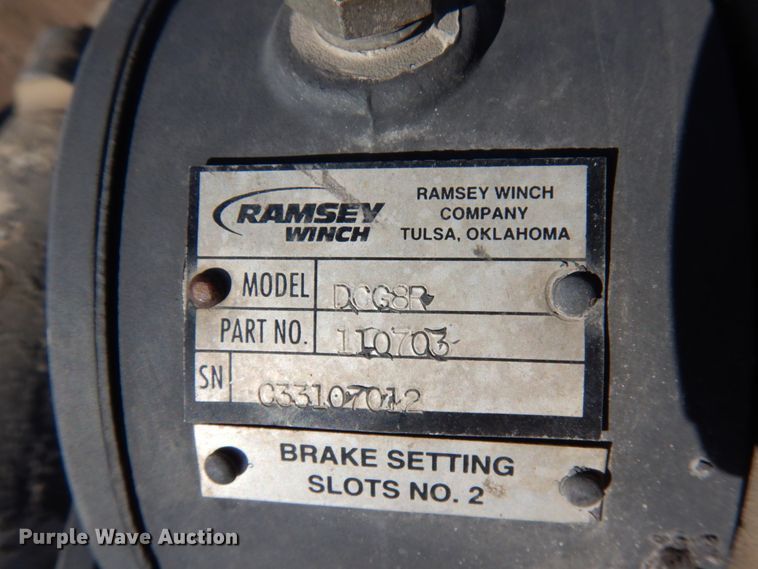 image for item HD9159 2006 GMC C4500  utility truck with crane