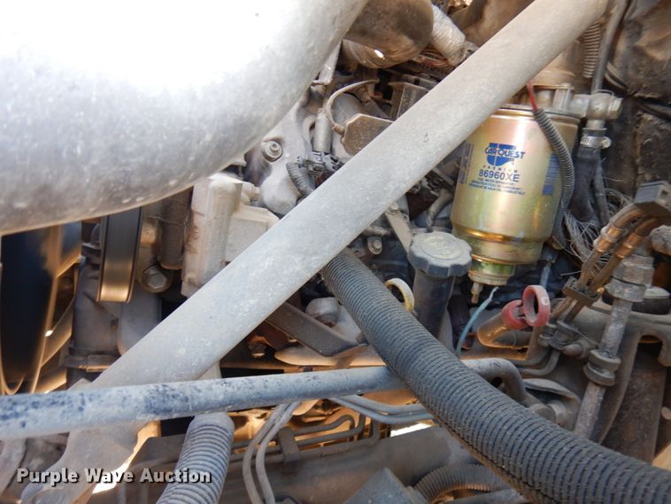 image for item HD9159 2006 GMC C4500  utility truck with crane