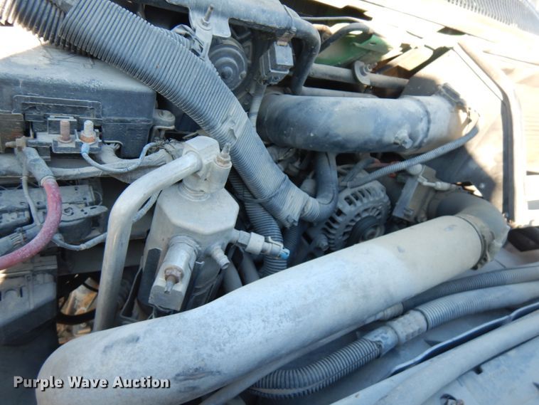 image for item HD9159 2006 GMC C4500  utility truck with crane