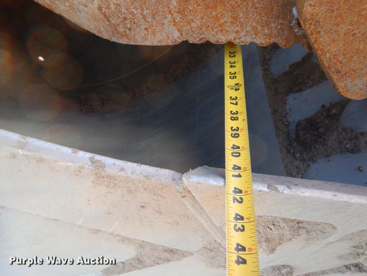 image for item HD9176 2014 Doosan DX225LC-3 excavator