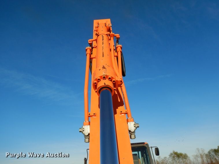 image for item HD9176 2014 Doosan DX225LC-3 excavator