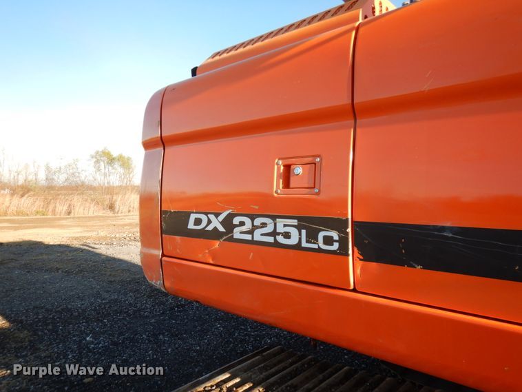 image for item HD9176 2014 Doosan DX225LC-3 excavator