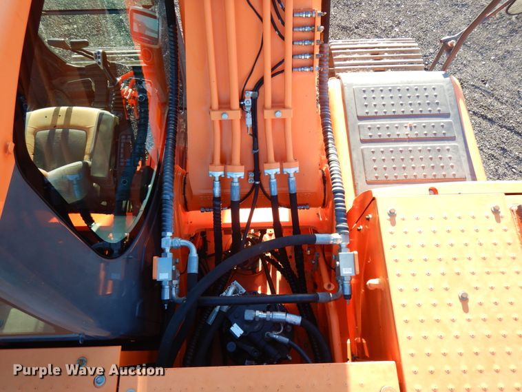 image for item HD9176 2014 Doosan DX225LC-3 excavator