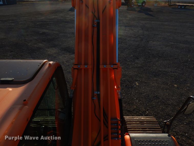 image for item HD9176 2014 Doosan DX225LC-3 excavator