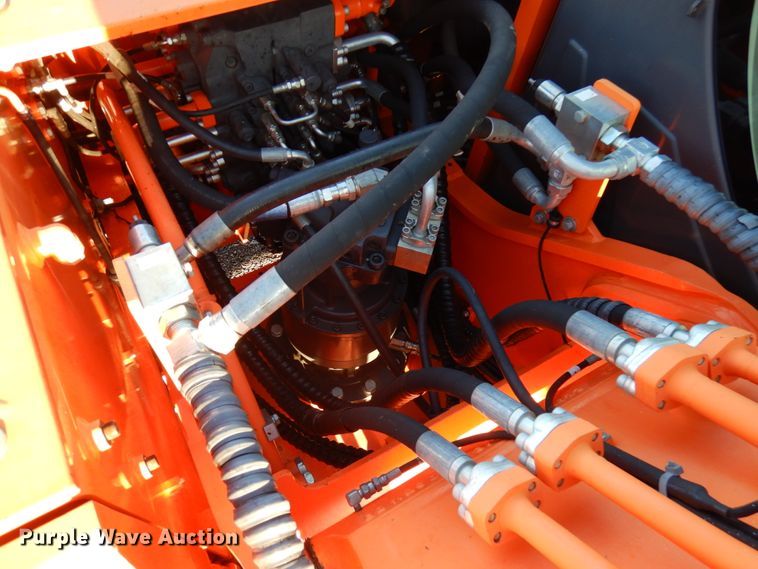 image for item HD9176 2014 Doosan DX225LC-3 excavator