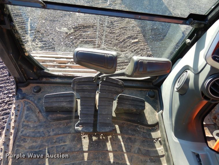 image for item HD9176 2014 Doosan DX225LC-3 excavator