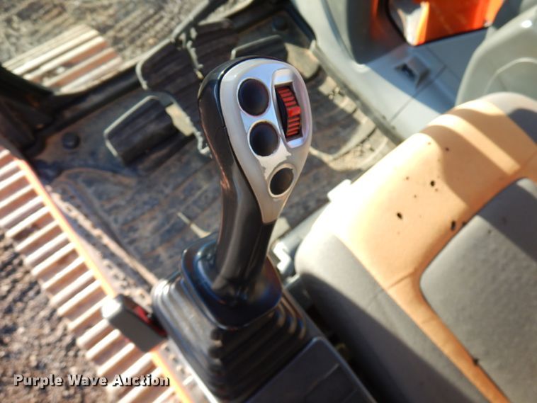 image for item HD9176 2014 Doosan DX225LC-3 excavator