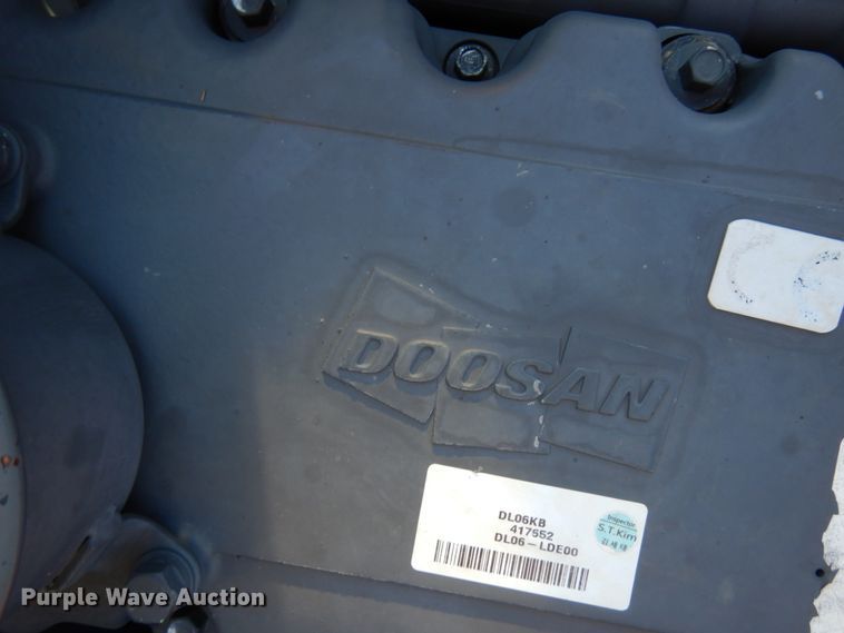 image for item HD9176 2014 Doosan DX225LC-3 excavator