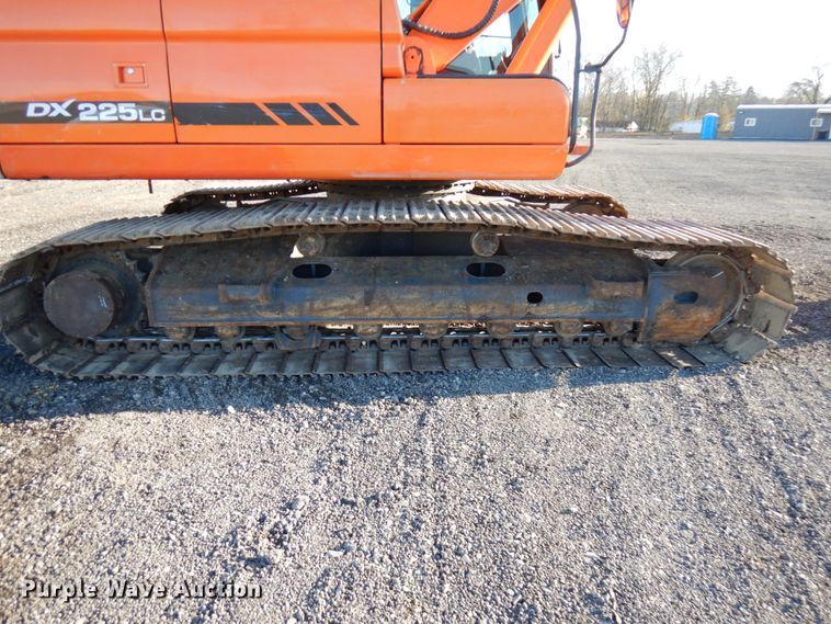 image for item HD9176 2014 Doosan DX225LC-3 excavator