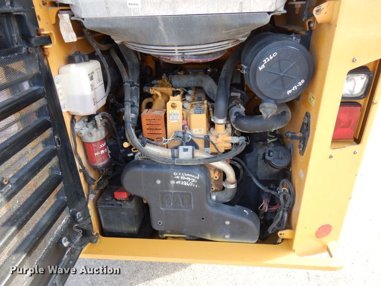image for item HD9180 2015 Caterpillar 262D  skid steer loader