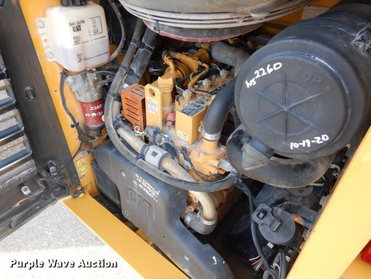 image for item HD9180 2015 Caterpillar 262D  skid steer loader