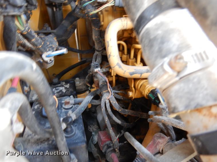 image for item HD9180 2015 Caterpillar 262D  skid steer loader