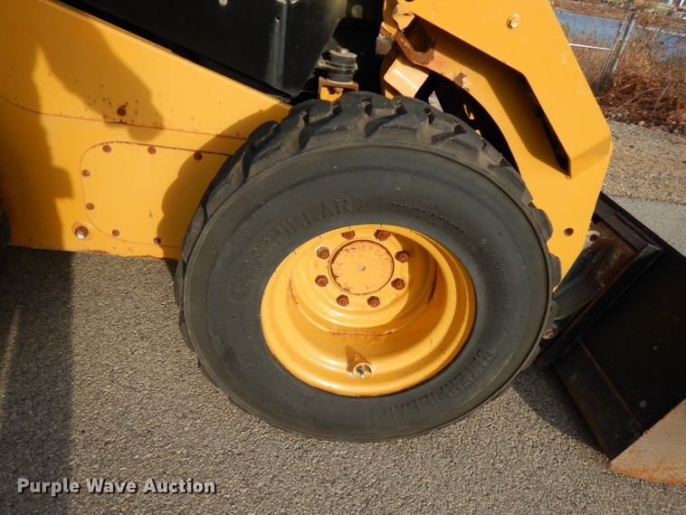 image for item HD9180 2015 Caterpillar 262D  skid steer loader