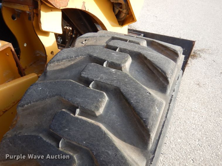 image for item HD9180 2015 Caterpillar 262D  skid steer loader