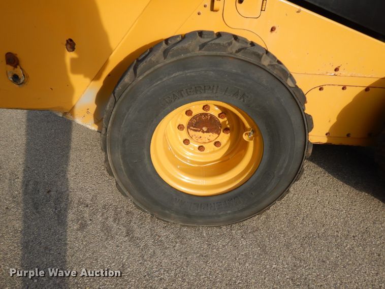 image for item HD9180 2015 Caterpillar 262D  skid steer loader