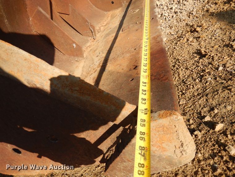 image for item HD9195 85"W bucket