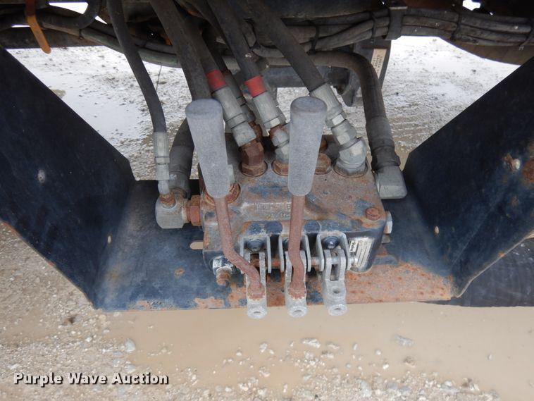 image for item HD9224 2007 International 7600  vacuum truck