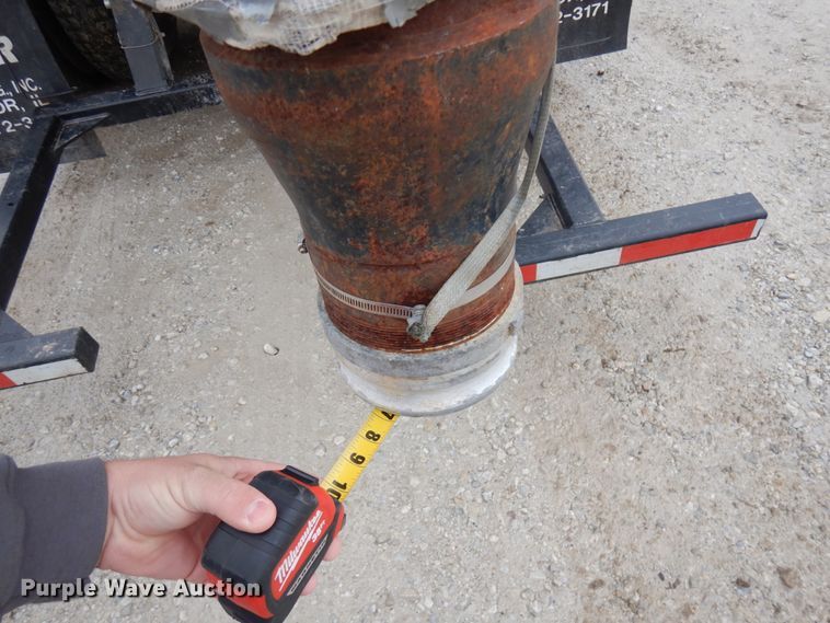 image for item HD9224 2007 International 7600  vacuum truck