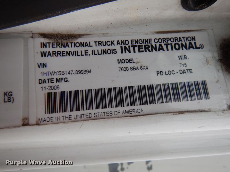 image for item HD9224 2007 International 7600  vacuum truck