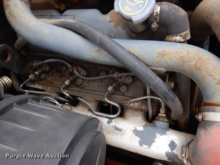 image for item HD9231 2001 New Holland LS180  skid steer loader